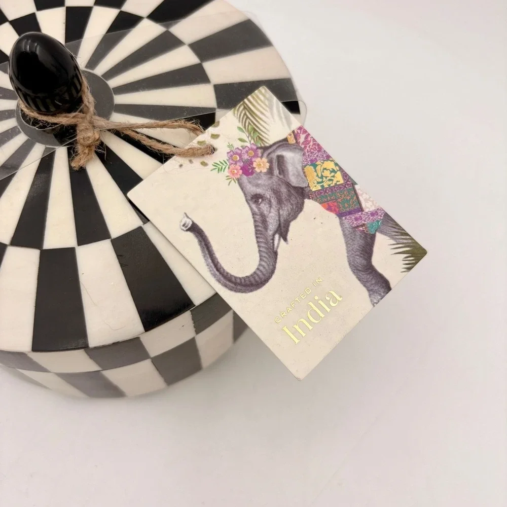 Handcrafted Black and White Striped Round Bone Inlay Style‎ Decorative Box India